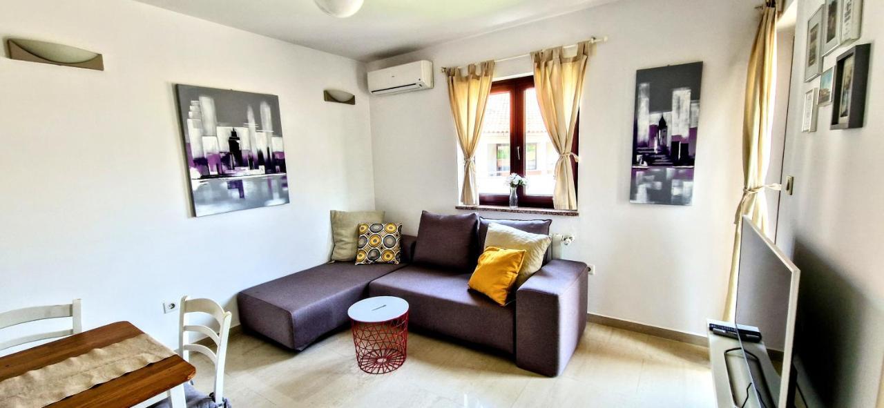 Apartments Villa Alba II Porec Exterior photo